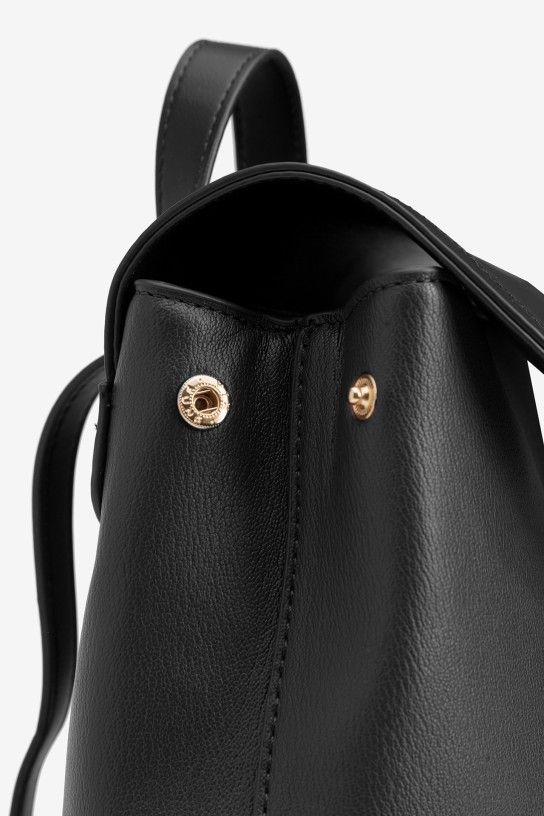 Mochila negra