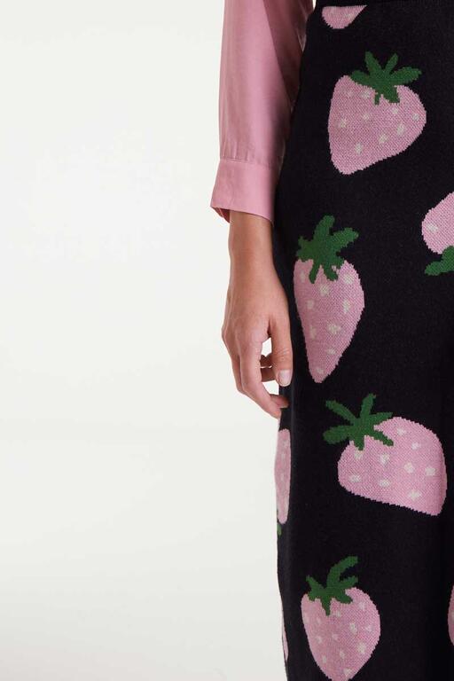 Falda de punto fresas