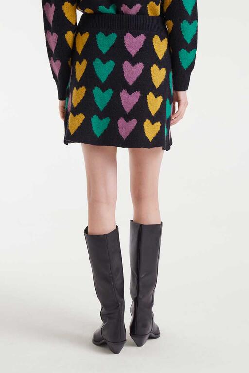 Falda punto corazones