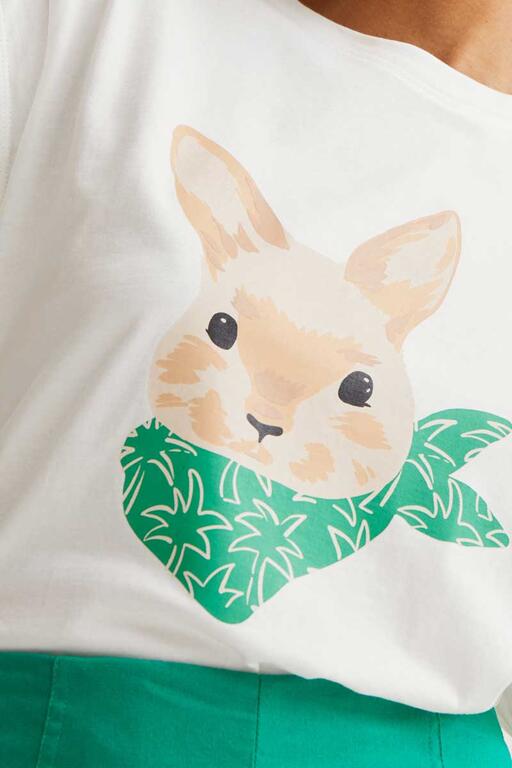 Camiseta con estampado de conejito