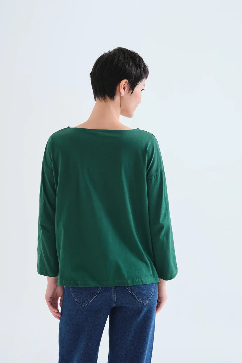Camiseta 100% algodón verde con  parche de hongo