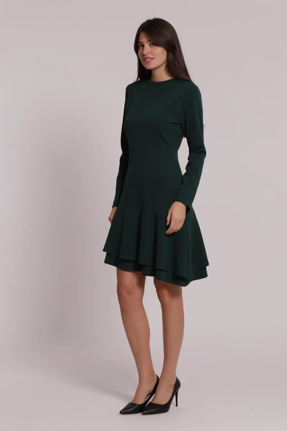 Vestido asimétrico de manga larga