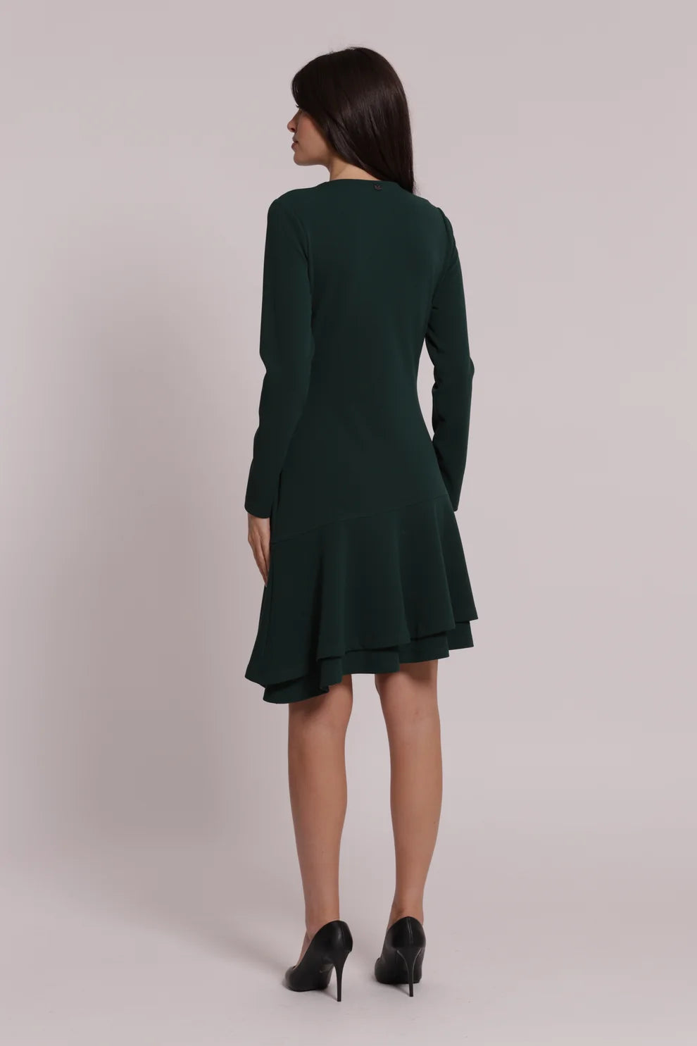 Vestido asimétrico de manga larga