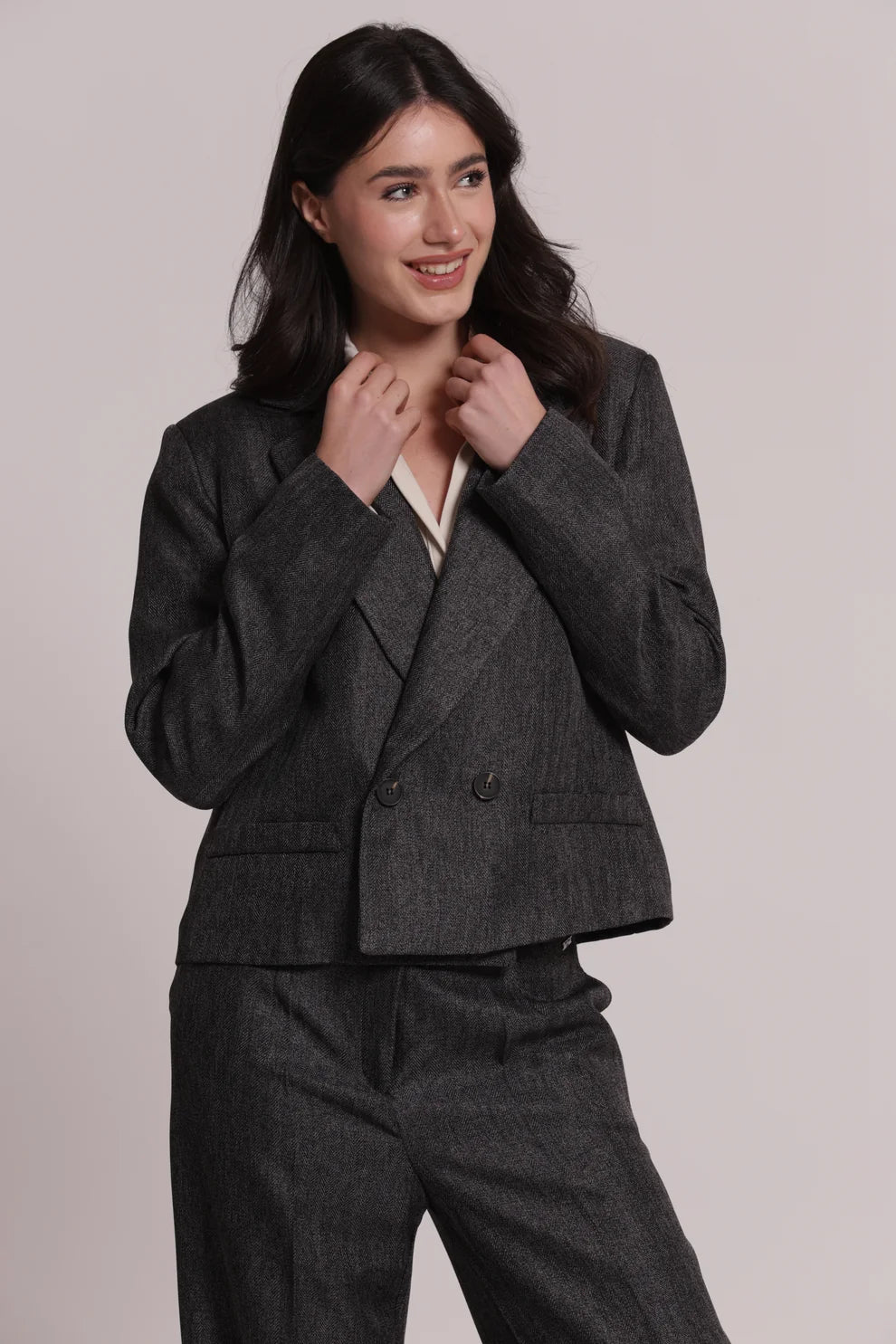 Chaqueta corta en Tweed