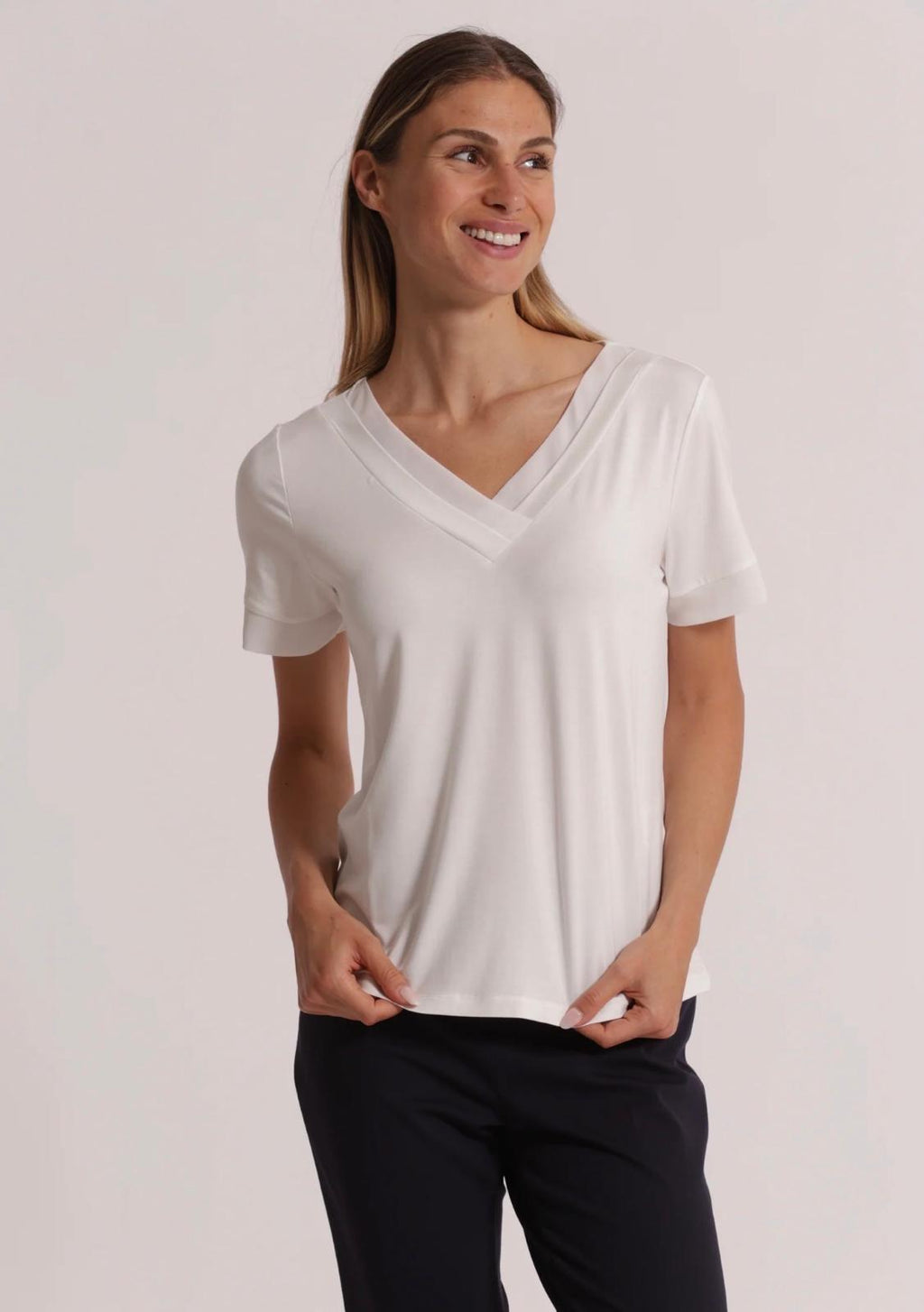 Camiseta escotre doble pico