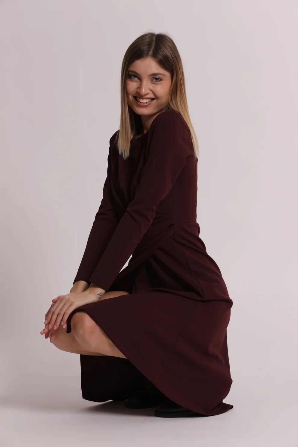 Vestido corto con pliegues